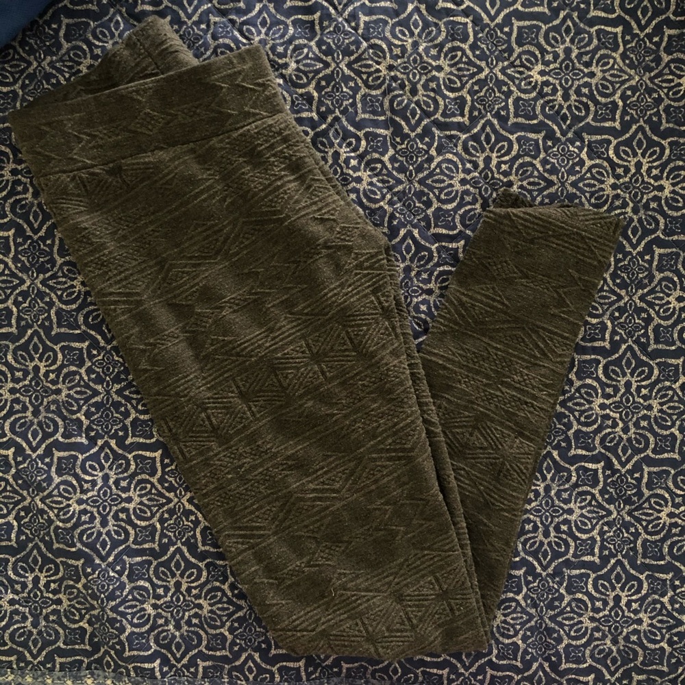 american eagle tribal print leggings